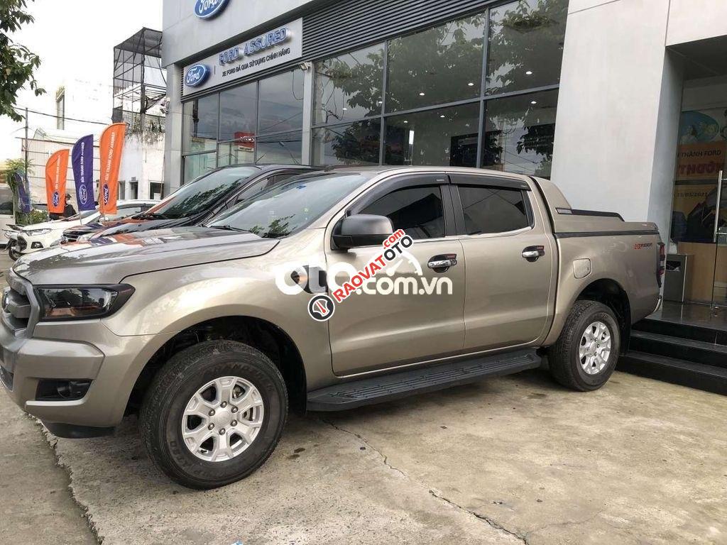 Cần bán gấp Ford Ranger XLS AT đời 2016, xe nhập còn mới-0