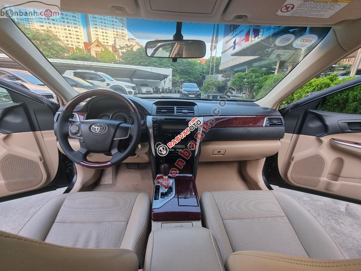 Cần bán Toyota Camry 2.5G 2014, màu đen-7