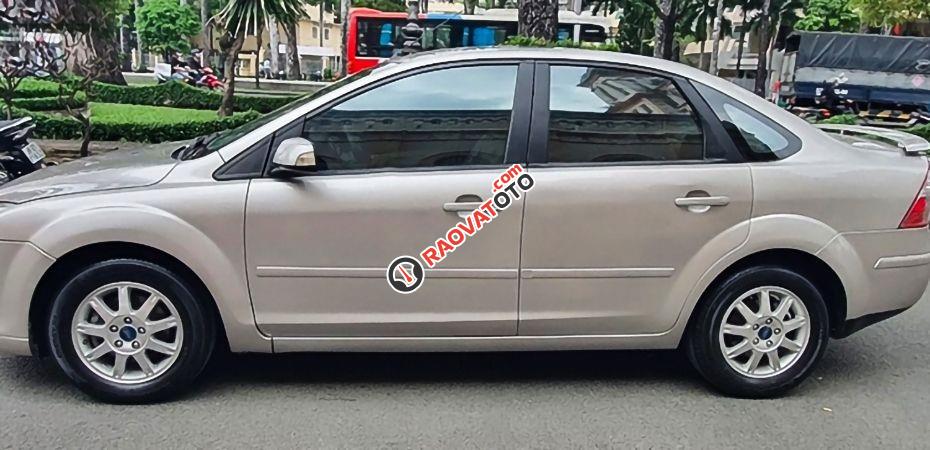 Cần bán lại xe Ford Focus 1.8 MT sản xuất năm 2009, màu bạc  -3