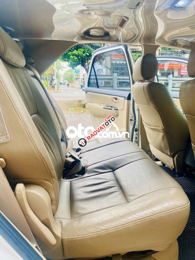 Cần bán lại xe Toyota Fortuner TRD SportiVO sản xuất 2015 xe gia đình, 625 triệu-11