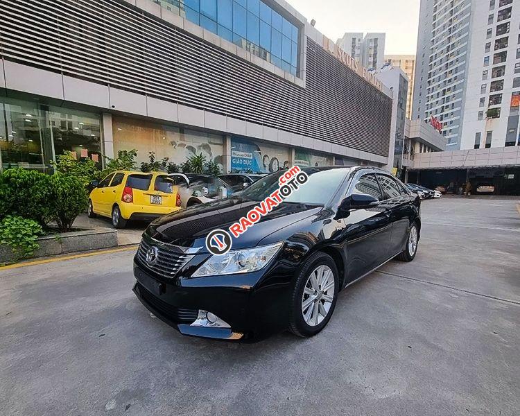 Cần bán gấp Toyota Camry 2.5 G đời 2014, màu đen như mới-1