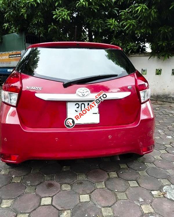 Bán Toyota Yaris 1.3E năm sản xuất 2014, màu đỏ, nhập khẩu nguyên chiếc còn mới, giá tốt-1