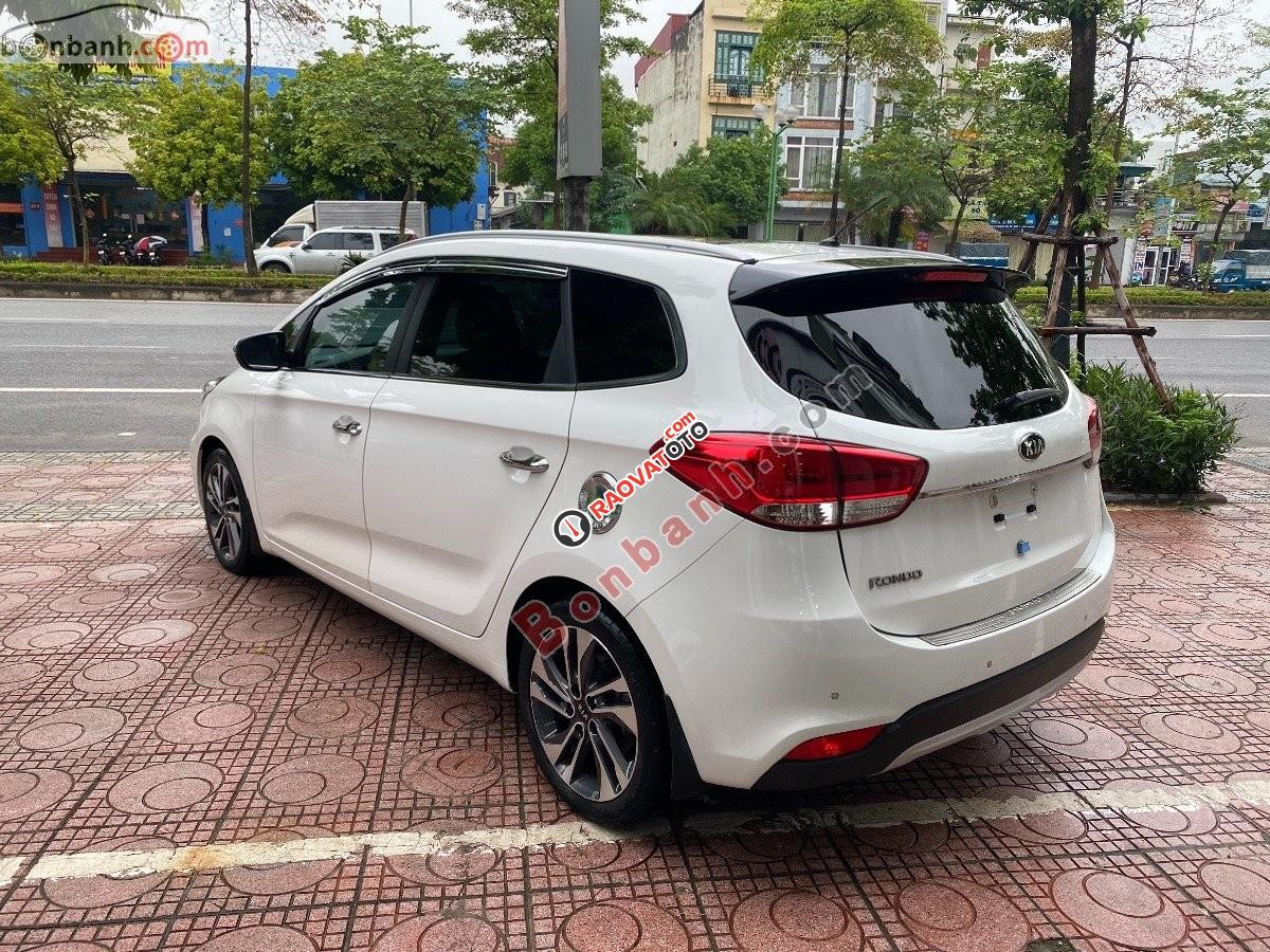 Bán Kia Rondo GATH sản xuất năm 2018, màu trắng ít sử dụng, giá chỉ 615 triệu-7