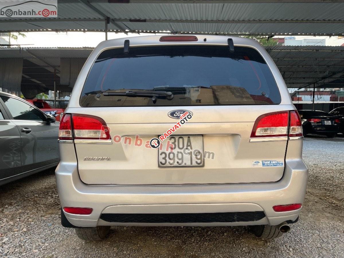 Bán xe Ford Escape 2.3AT 2009, màu bạc chính chủ-6