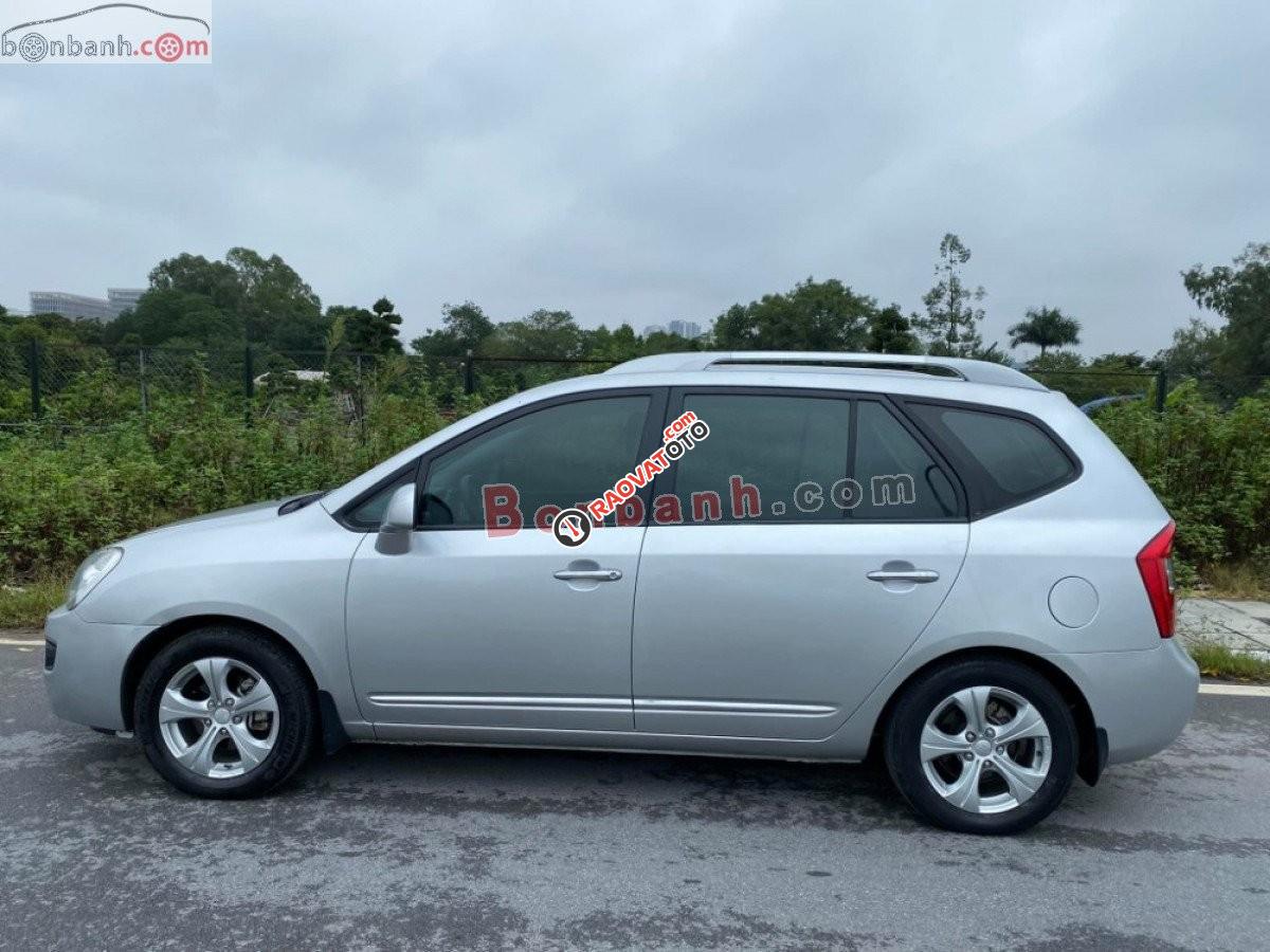 Bán Kia Carens 2.0MT 2016, màu bạc-4