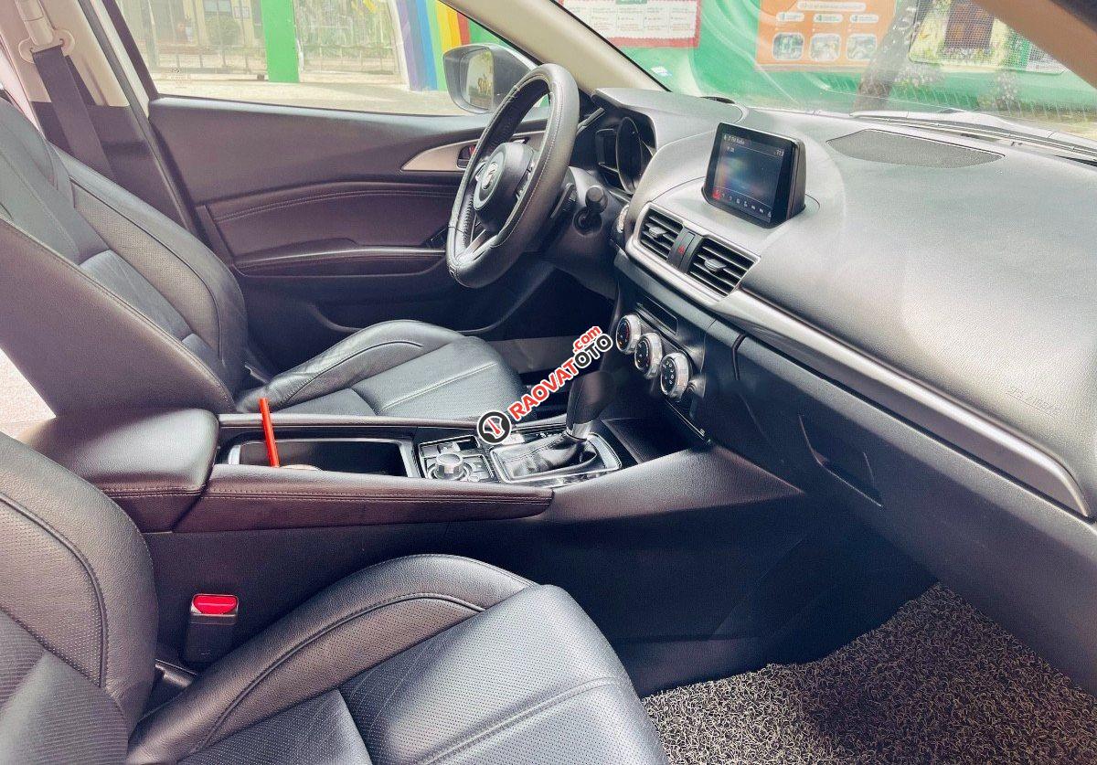 Bán xe Mazda 3 FL năm sản xuất 2017, màu trắng còn mới-3