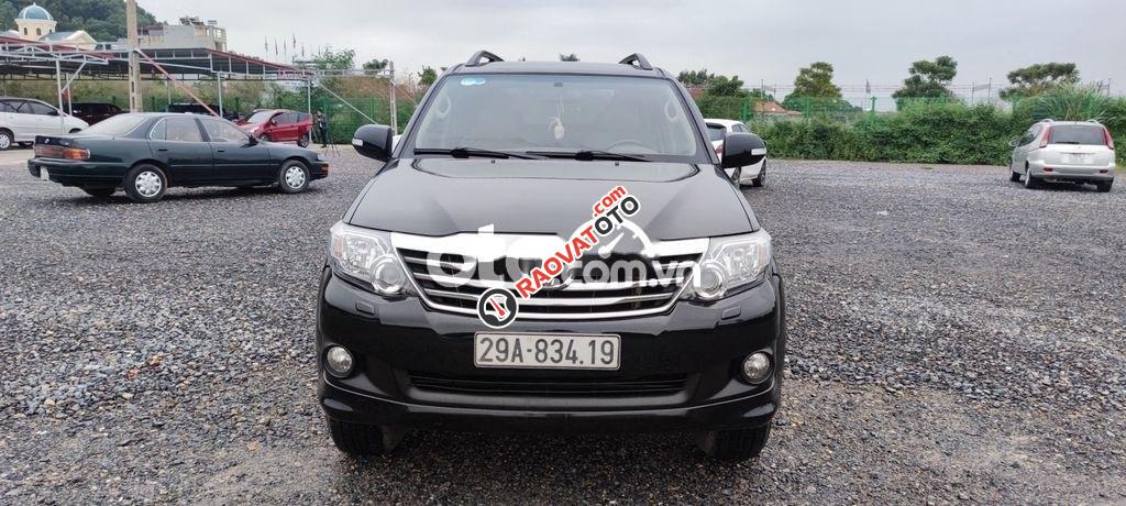 Bán Toyota Fortuner 2.7 V năm 2015, màu đen-9