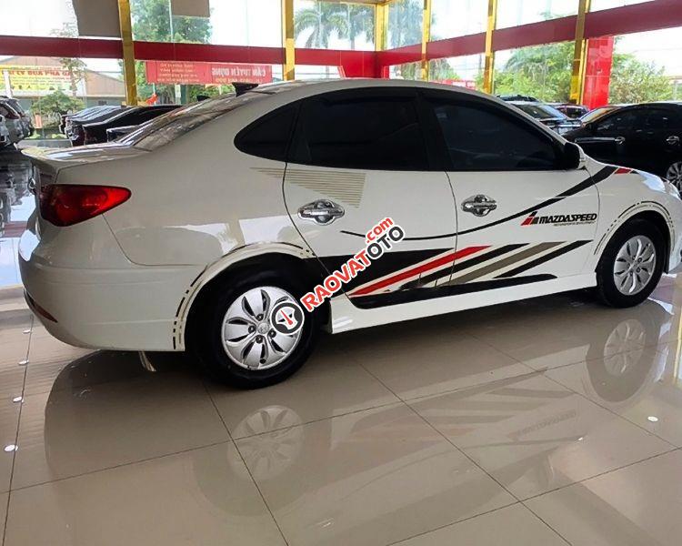 Bán Hyundai Avante 1.6MT năm 2012, màu trắng-1