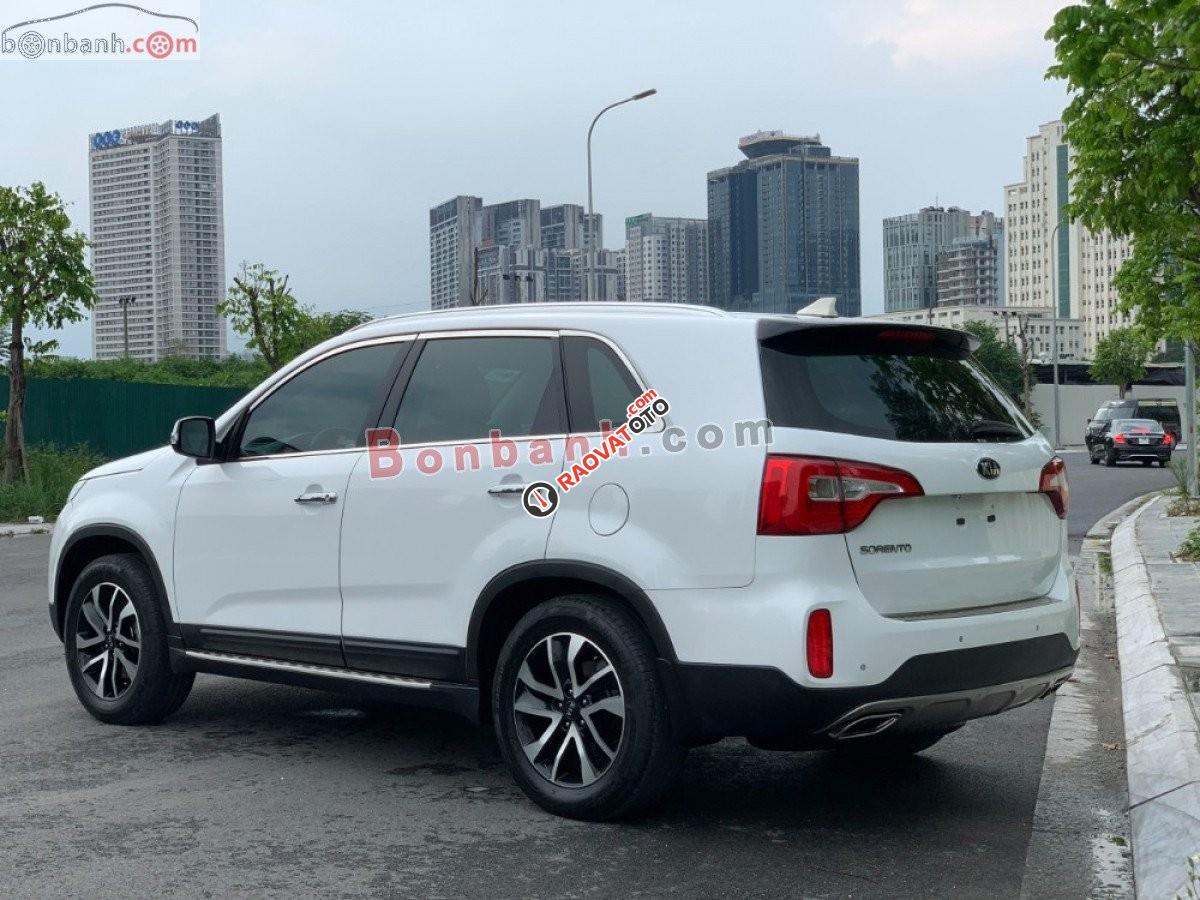 Cần bán xe Kia Sorento GAT 2018, màu trắng-4