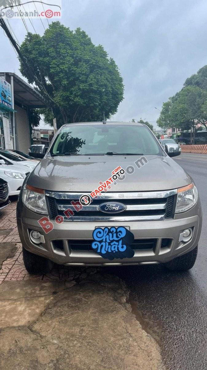 Cần bán gấp Ford Ranger XLT sản xuất năm 2012, nhập khẩu nguyên chiếc, giá tốt-0