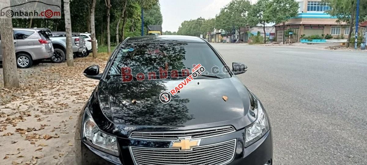 Cần bán Chevrolet Cruze LS đời 2015, màu đen-0