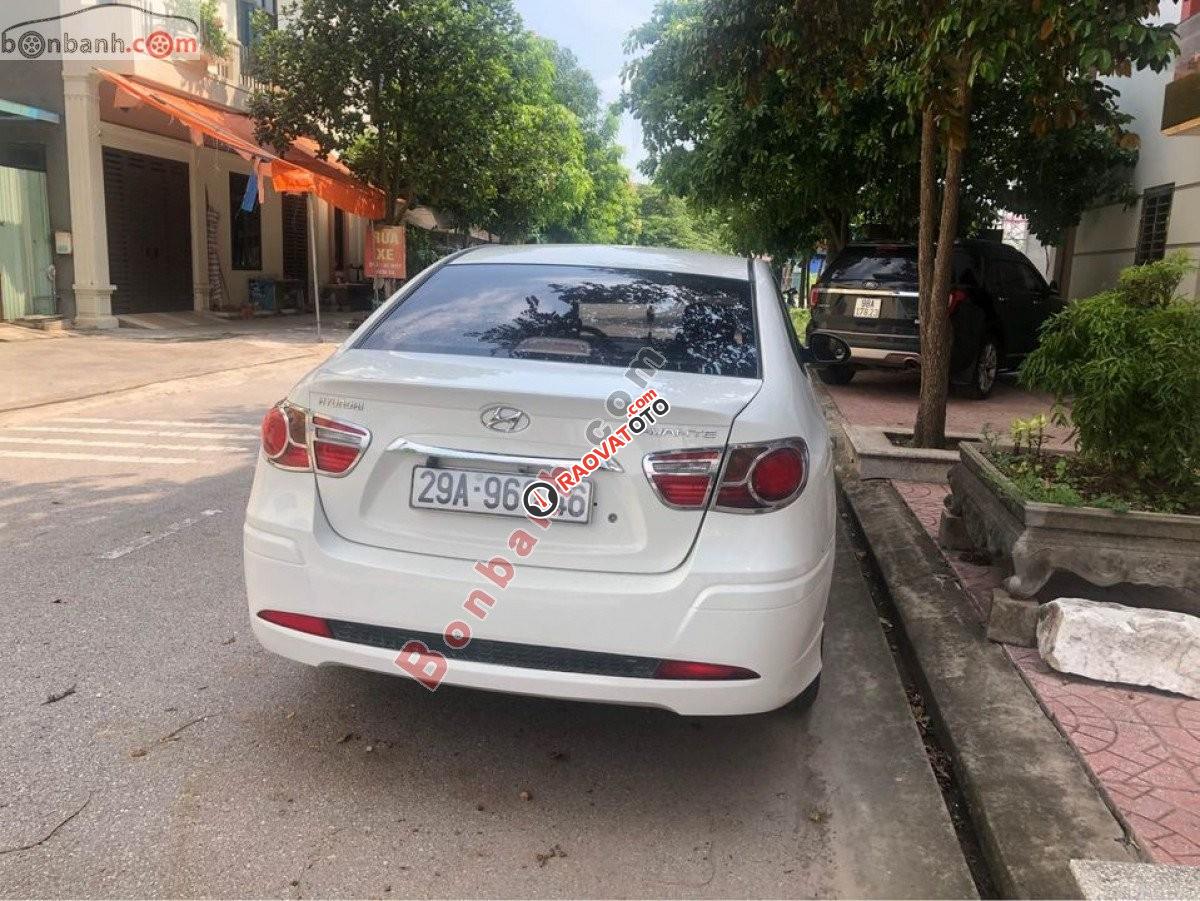 Cần bán lại xe Hyundai Avante 1.6 MT đời 2013, màu trắng, 260 triệu-1