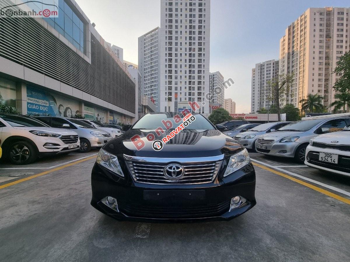 Cần bán Toyota Camry 2.5G 2014, màu đen-9