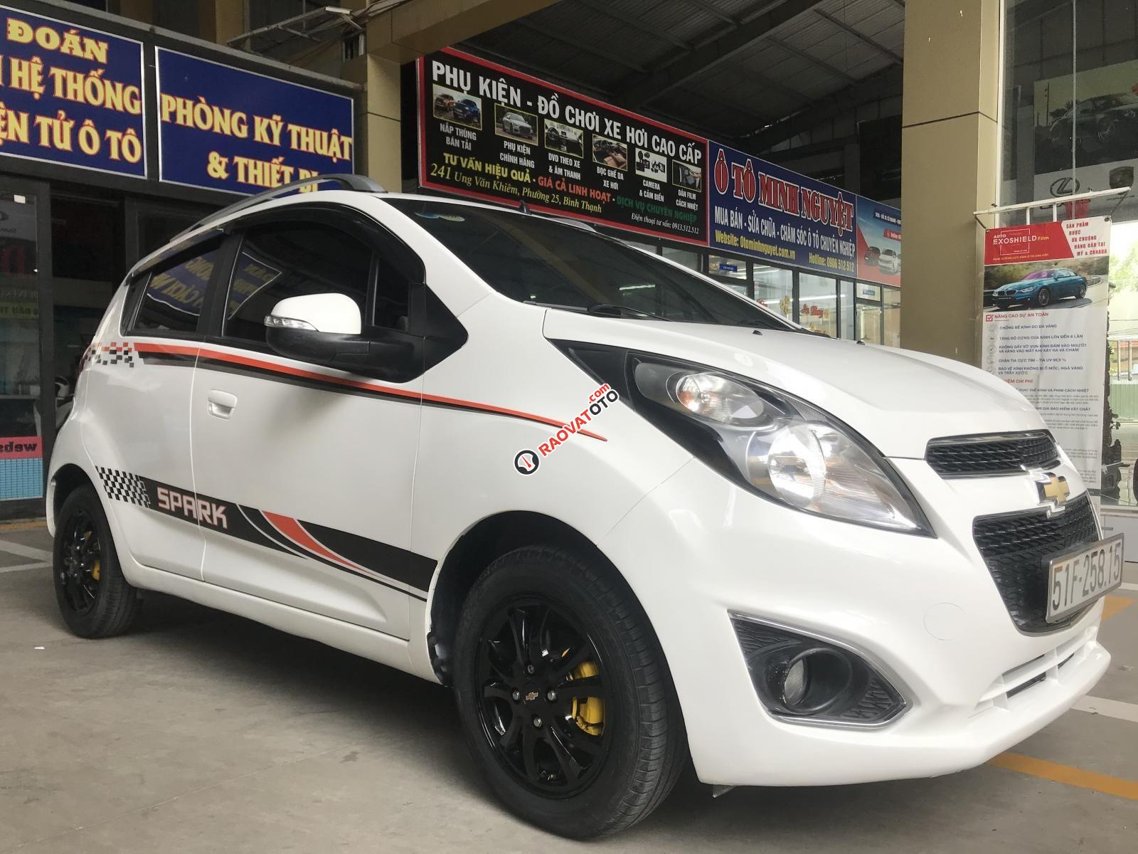 Bán Chervolet Spart 1.0 LTZ sx 2015, màu trắng, số tự động, xe tuyệt đẹp, chạy 35.000km-2