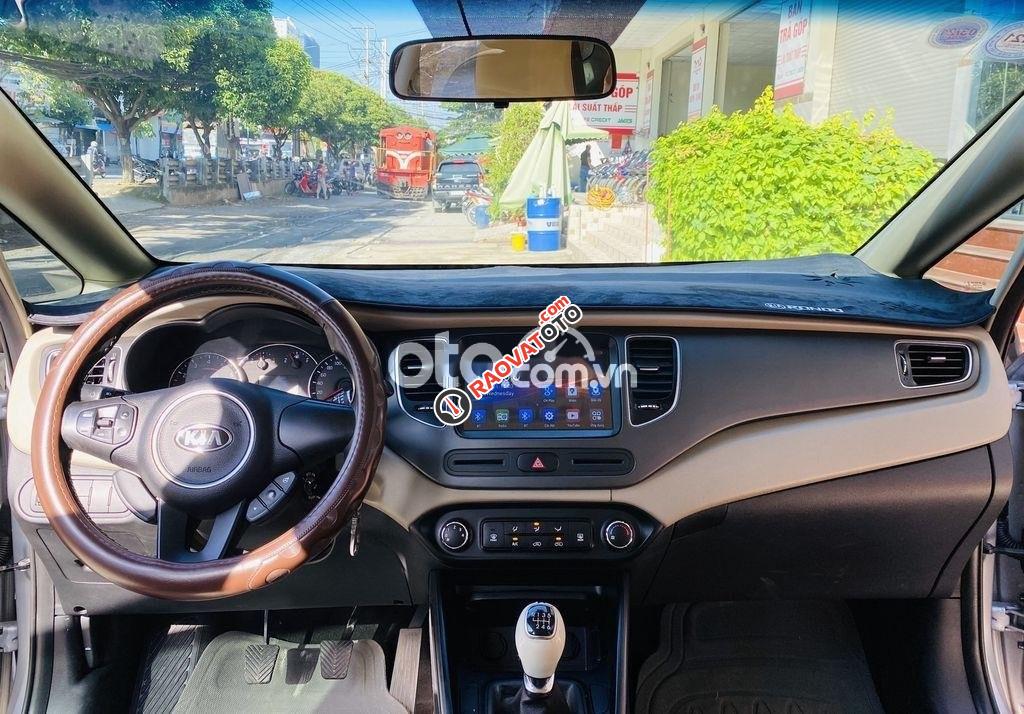 Bán Kia Rondo MT năm 2017, màu bạc-4