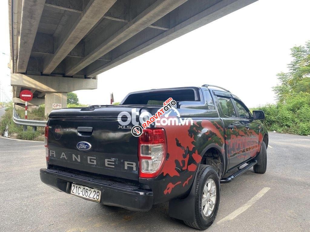 Cần bán gấp Ford Ranger XLS đời 2013, màu đen, xe nhập-1