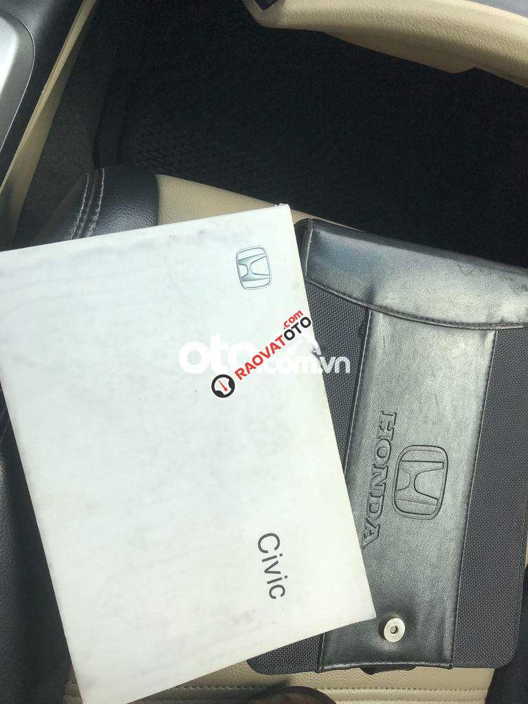 Cần bán Honda Civic AT sản xuất năm 2007, màu đen, nhập khẩu nguyên chiếc còn mới-9