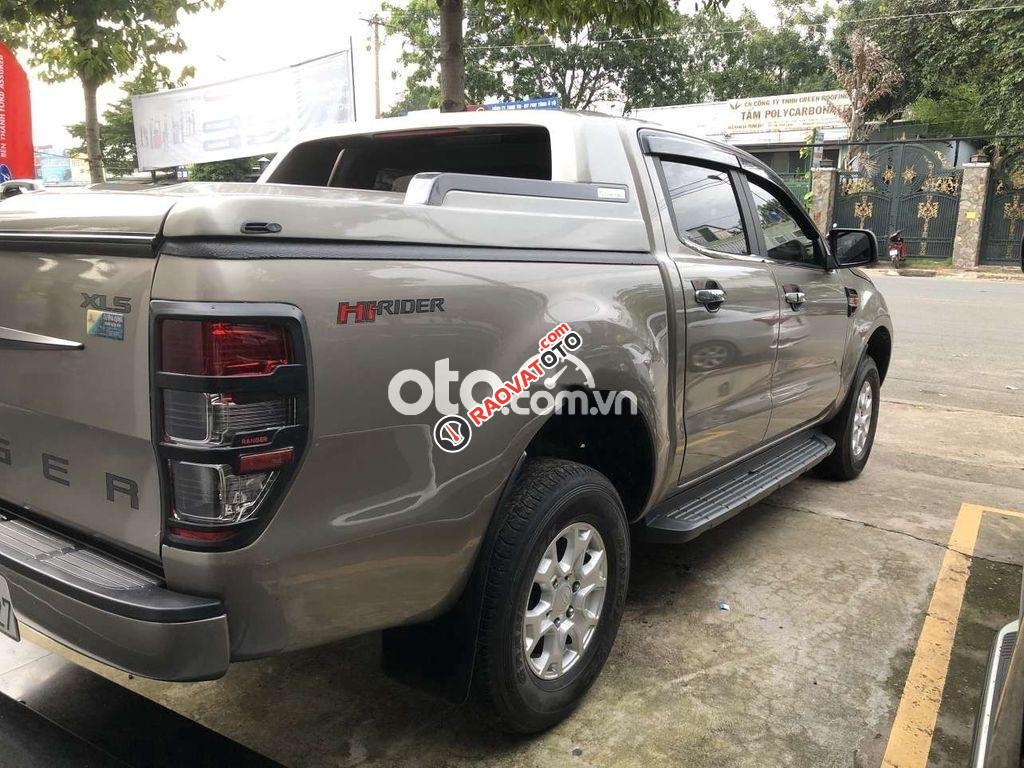 Cần bán gấp Ford Ranger XLS AT đời 2016, xe nhập còn mới-6