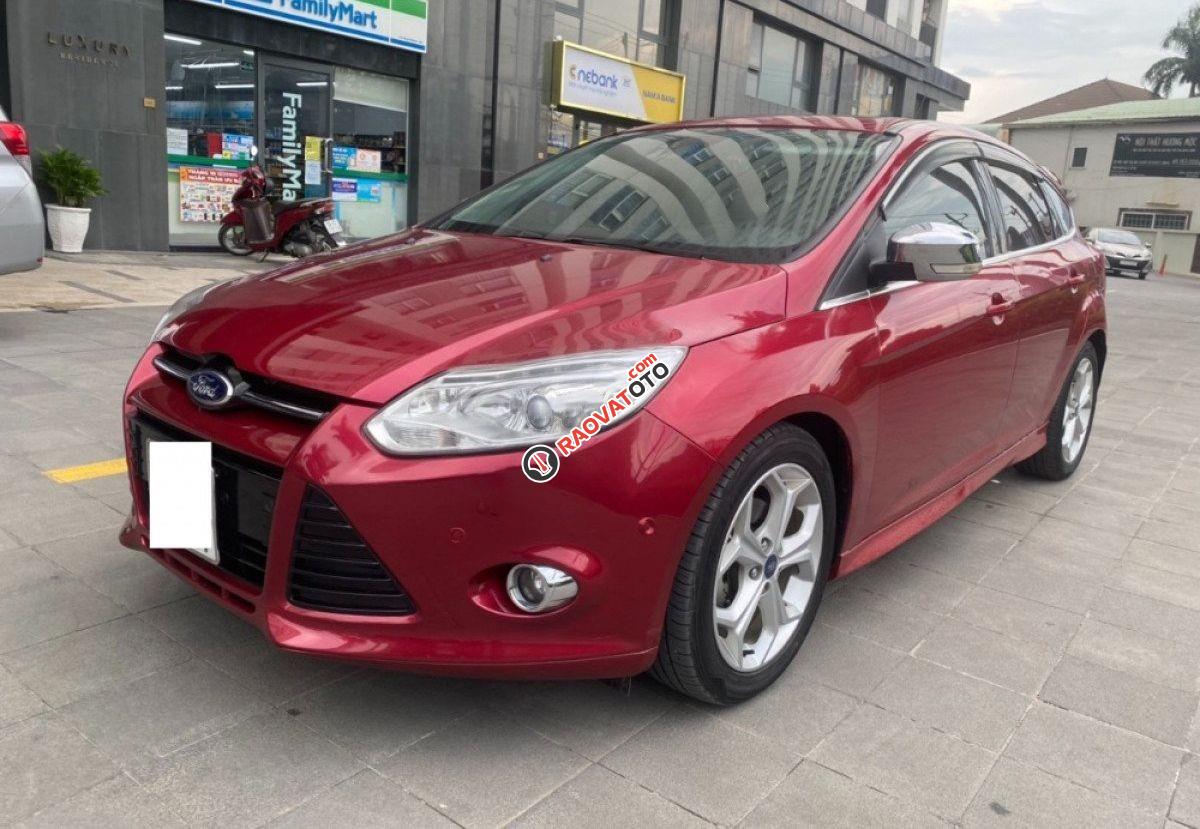 Cần bán lại xe Ford Focus 2.0L sản xuất năm 2014, màu đỏ-1