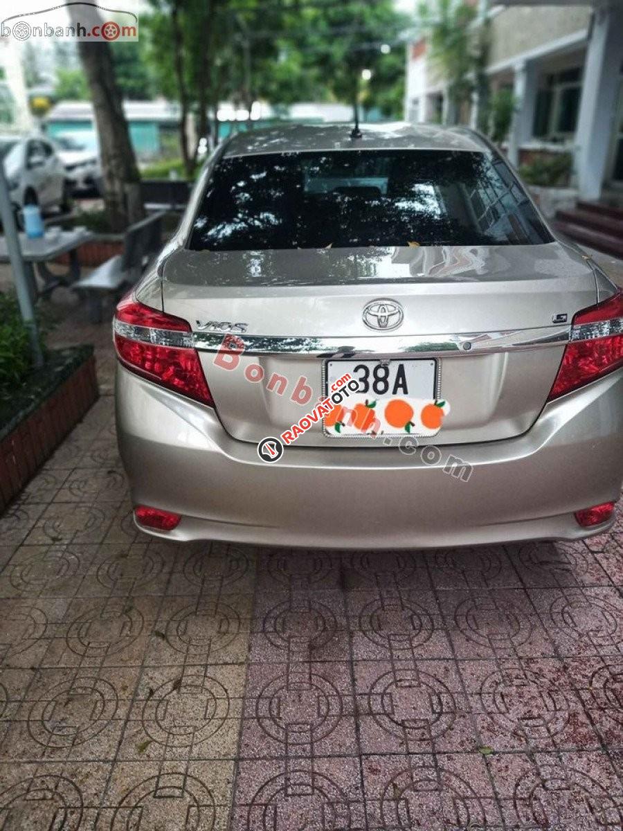 Bán Toyota Vios 1.5G năm sản xuất 2015, màu ghi-3