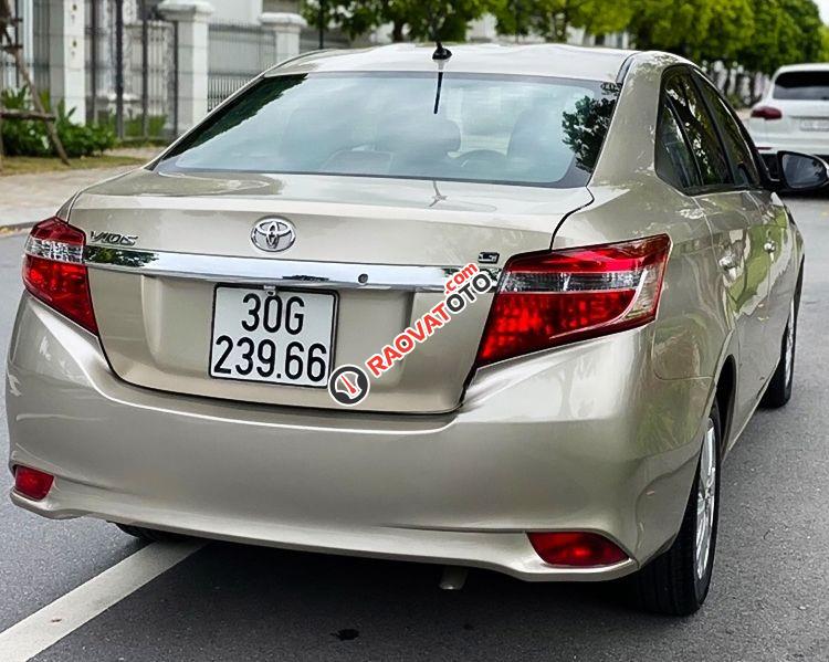 Bán Toyota Vios 1.5G năm sản xuất 2016, màu vàng cát-0