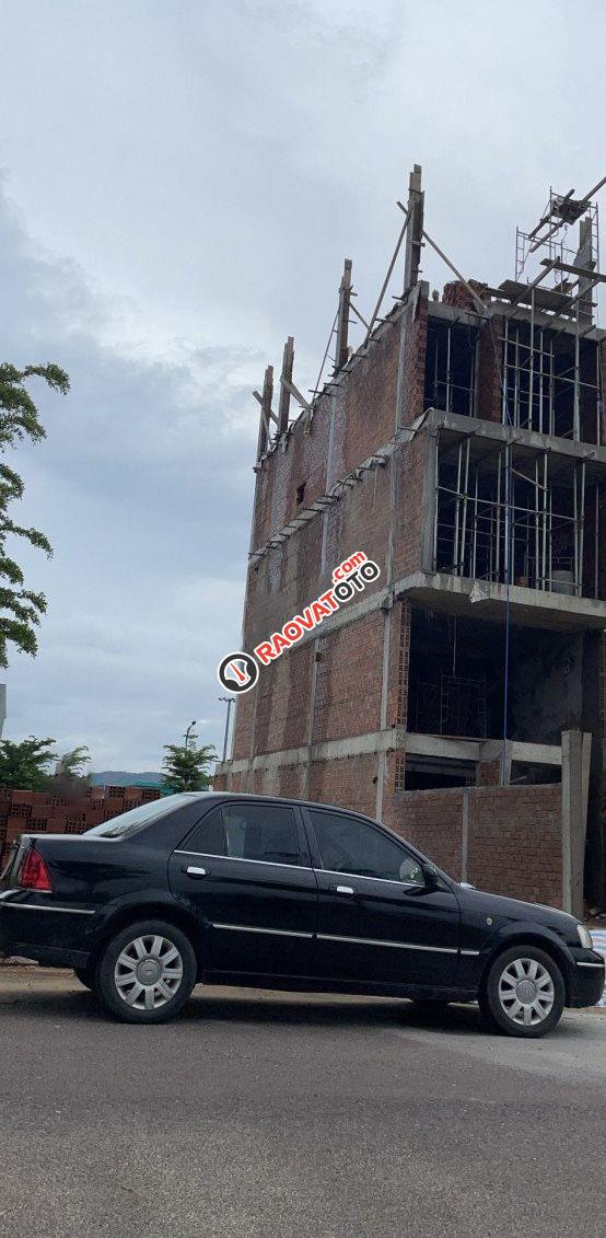 Cần bán Ford Laser sản xuất năm 2005, màu đen, nhập khẩu nguyên chiếc-3