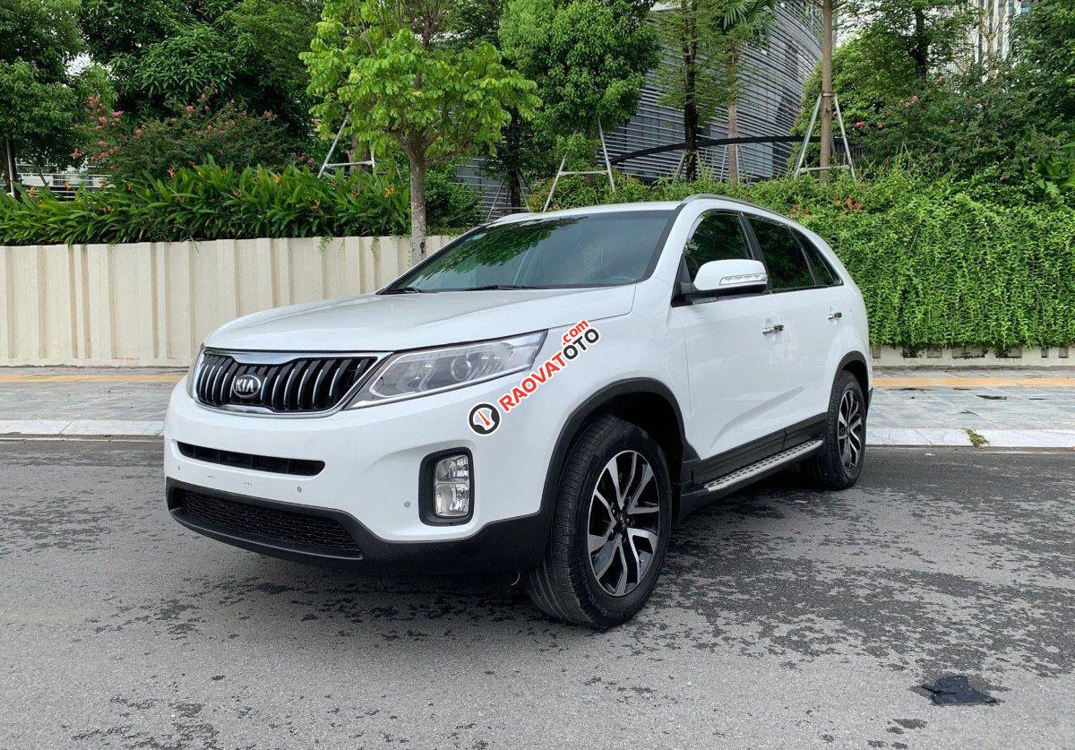 Bán xe Kia Sorento GAT đời 2018, màu trắng còn mới, 695tr-2