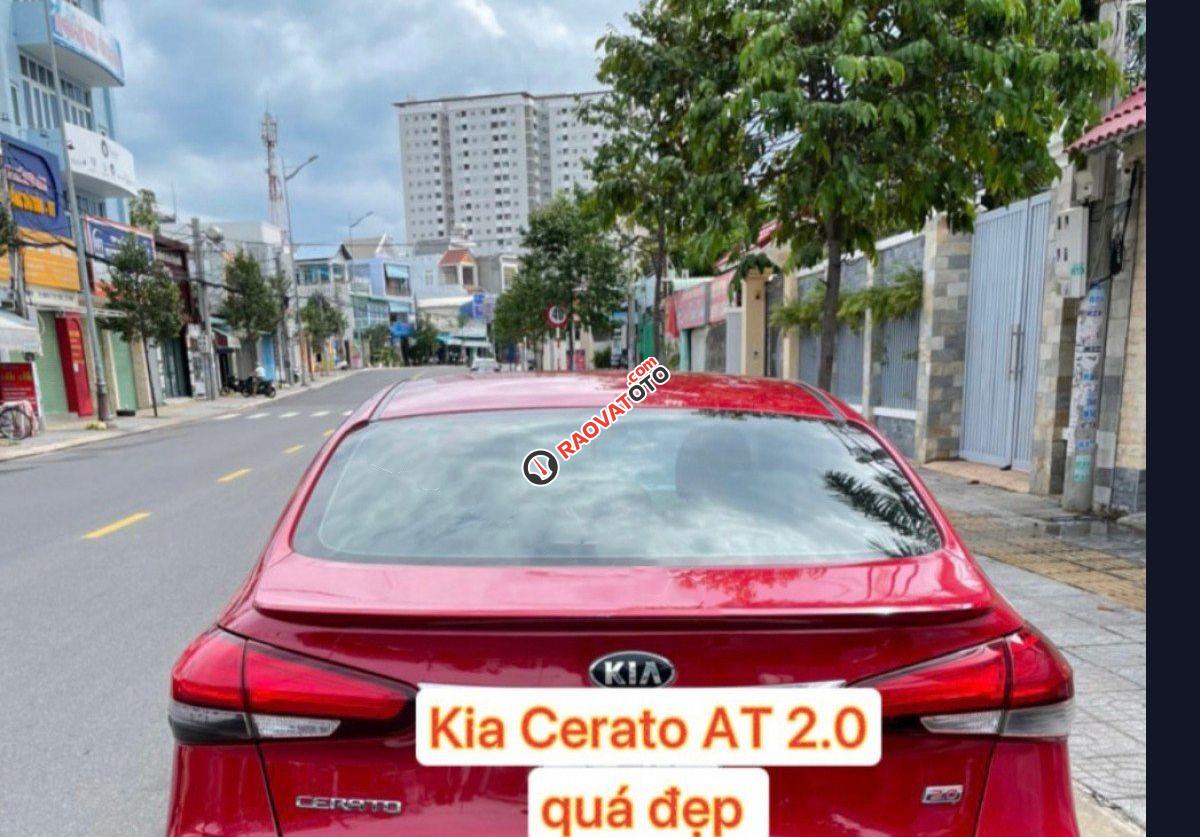 Cần bán gấp Kia Cerato 2.0 AT đời 2017, màu đỏ-0