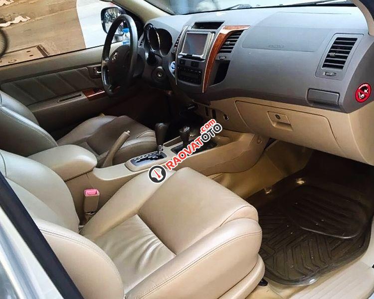 Bán xe Toyota Fortuner 2.7V sản xuất năm 2009, màu bạc còn mới  -3