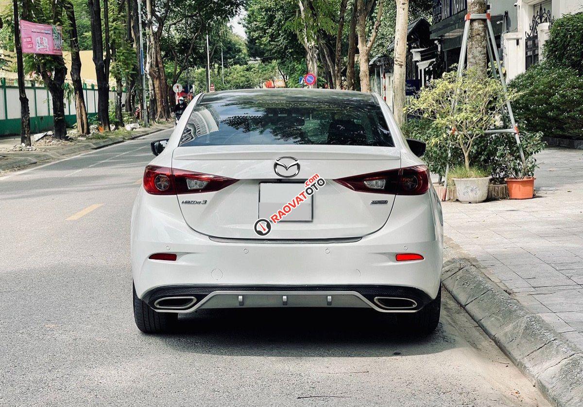 Bán xe Mazda 3 FL năm sản xuất 2017, màu trắng còn mới-0