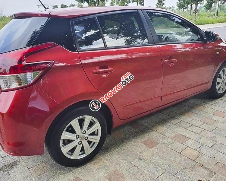 Bán Toyota Yaris 1.3E năm sản xuất 2014, màu đỏ, nhập khẩu nguyên chiếc còn mới, giá tốt-3
