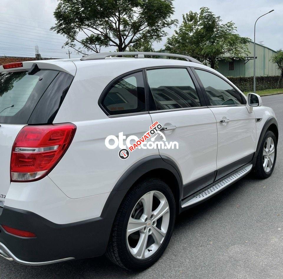 Bán ô tô Chevrolet Captiva LTZ 2014, màu trắng xe gia đình-4