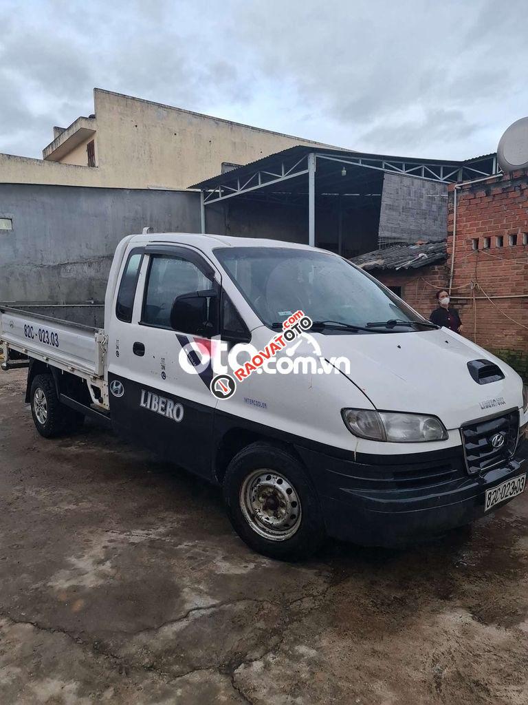 Xe Hyundai Libero đời 2001, màu trắng, xe nhập-7