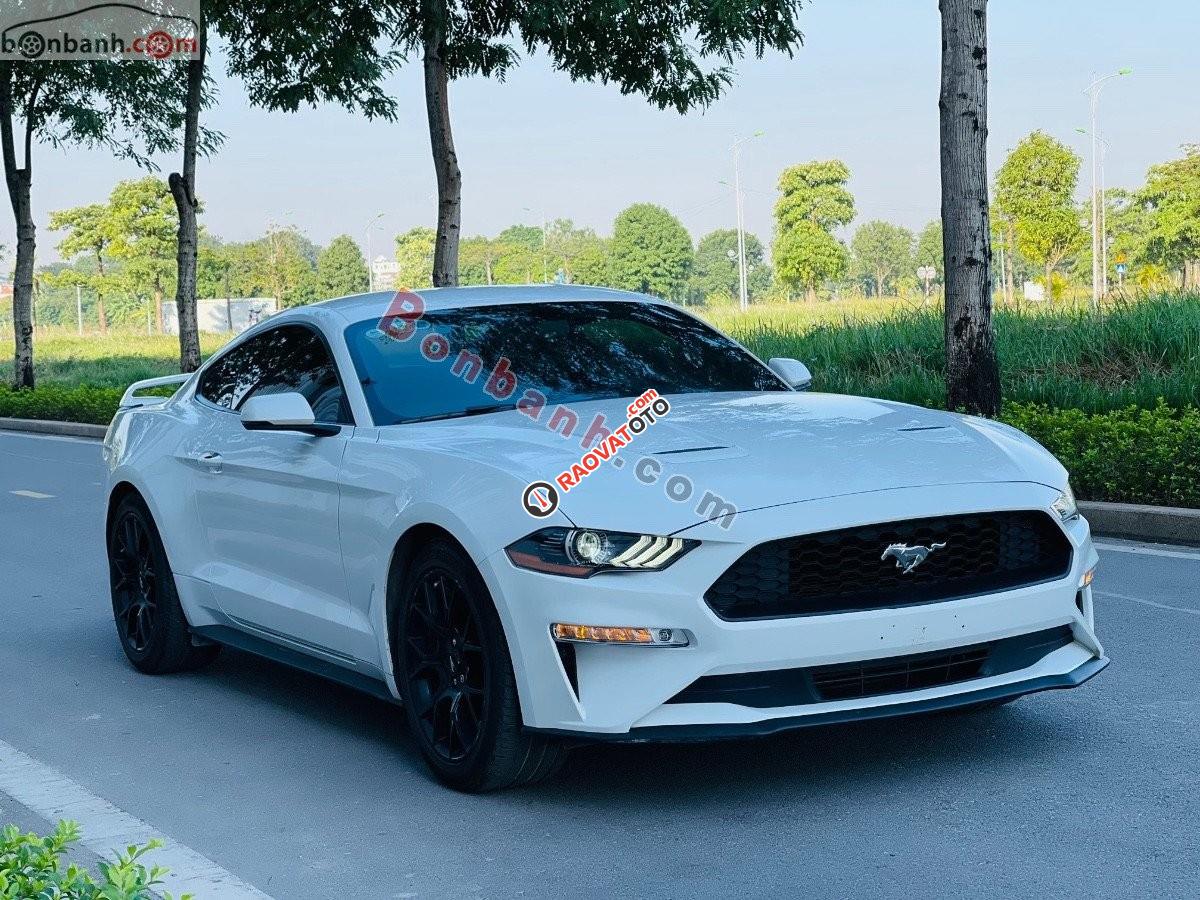 Cần bán Ford Mustang Premium Fastback đời 2019, màu trắng, nhập khẩu-9