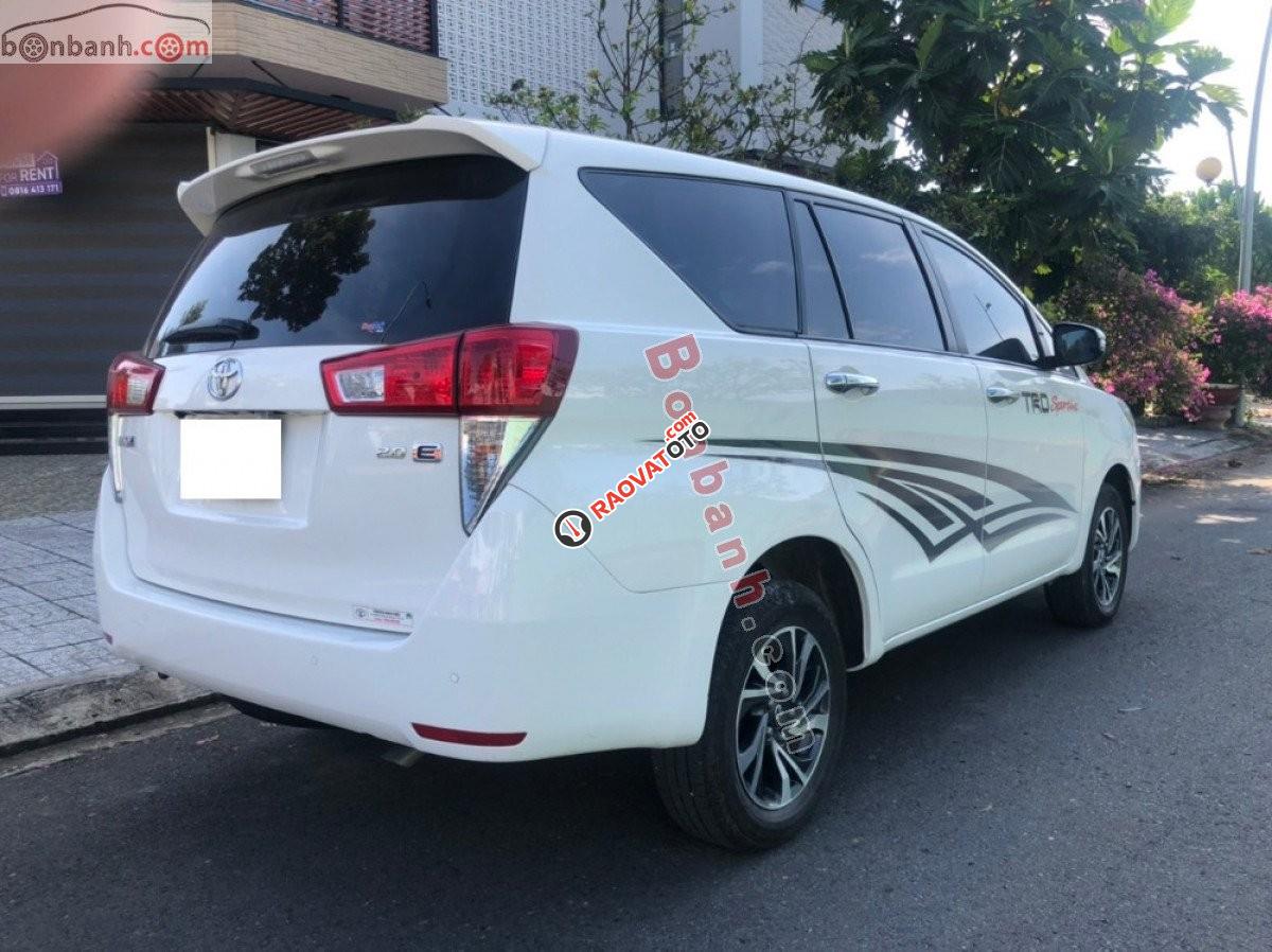 Bán Toyota Innova E 2.0 MT năm sản xuất 2020, màu trắng số sàn, giá tốt-6