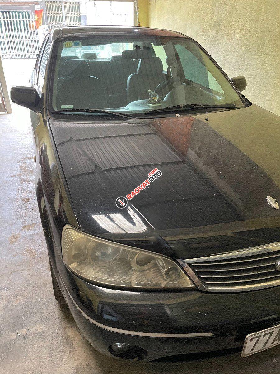Cần bán Ford Laser sản xuất năm 2005, màu đen, nhập khẩu nguyên chiếc-5