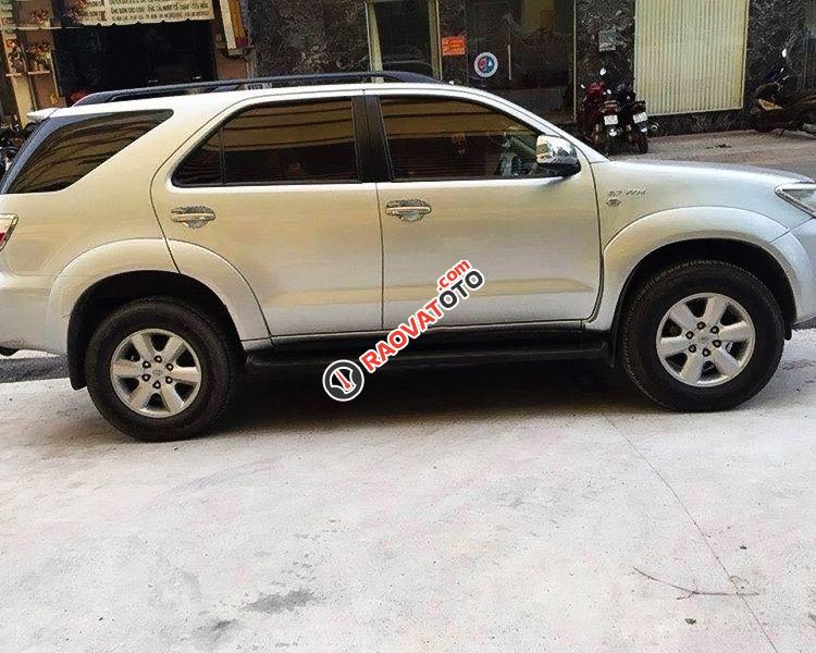Bán xe Toyota Fortuner 2.7V sản xuất năm 2009, màu bạc còn mới  -2