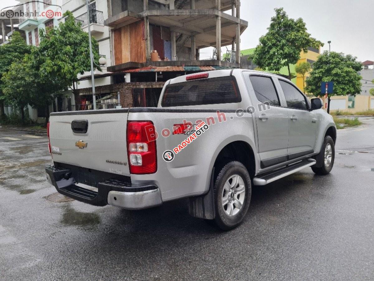 Cần bán lại xe Chevrolet Colorado LT 2016, màu bạc, nhập khẩu -7