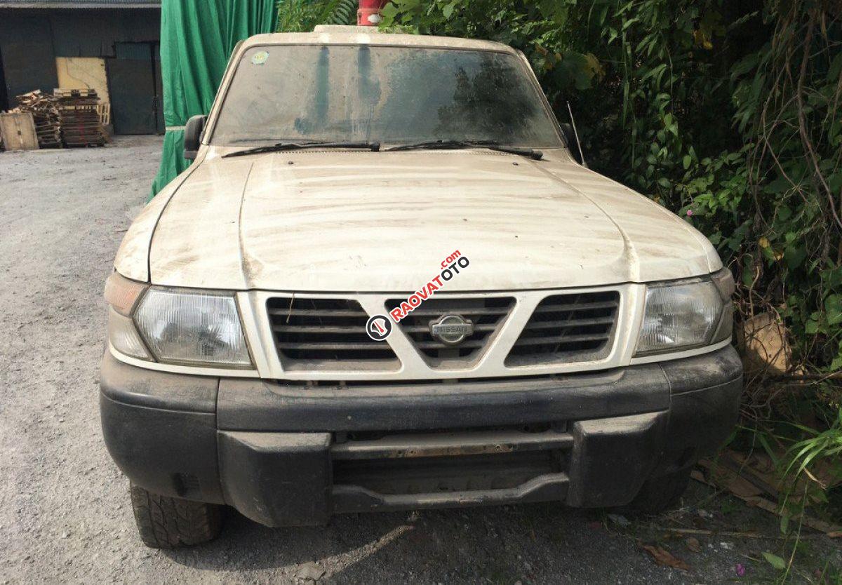 Bán Nissan Patrol 4.2 MT 1999, màu trắng, nhập khẩu nguyên chiếc-2