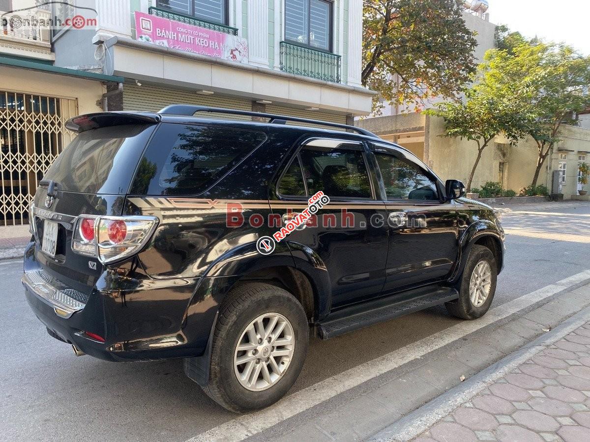 Bán xe Toyota Fortuner 2.7V đời 2013, màu đen như mới-5