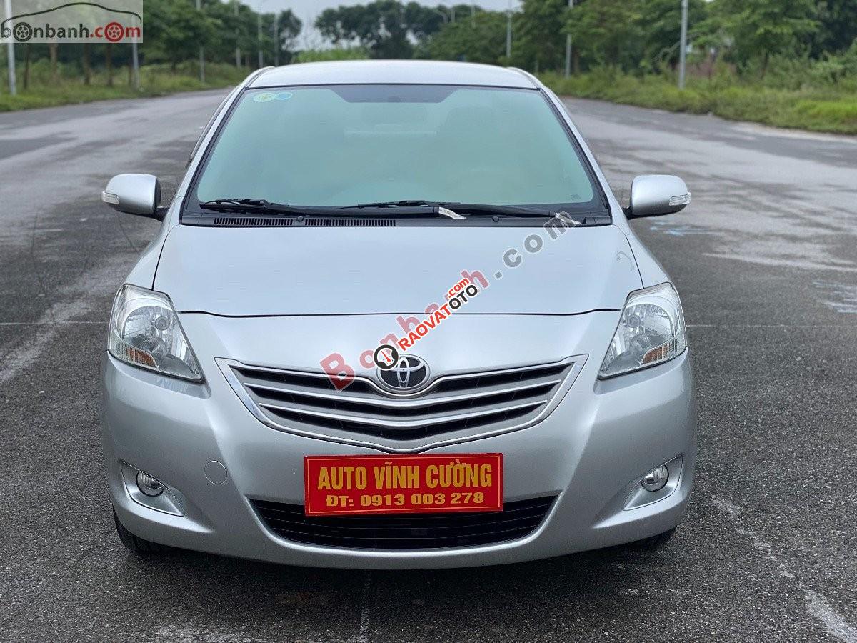 Cần bán Toyota Vios 1.5G sản xuất năm 2011, màu bạc còn mới  -0