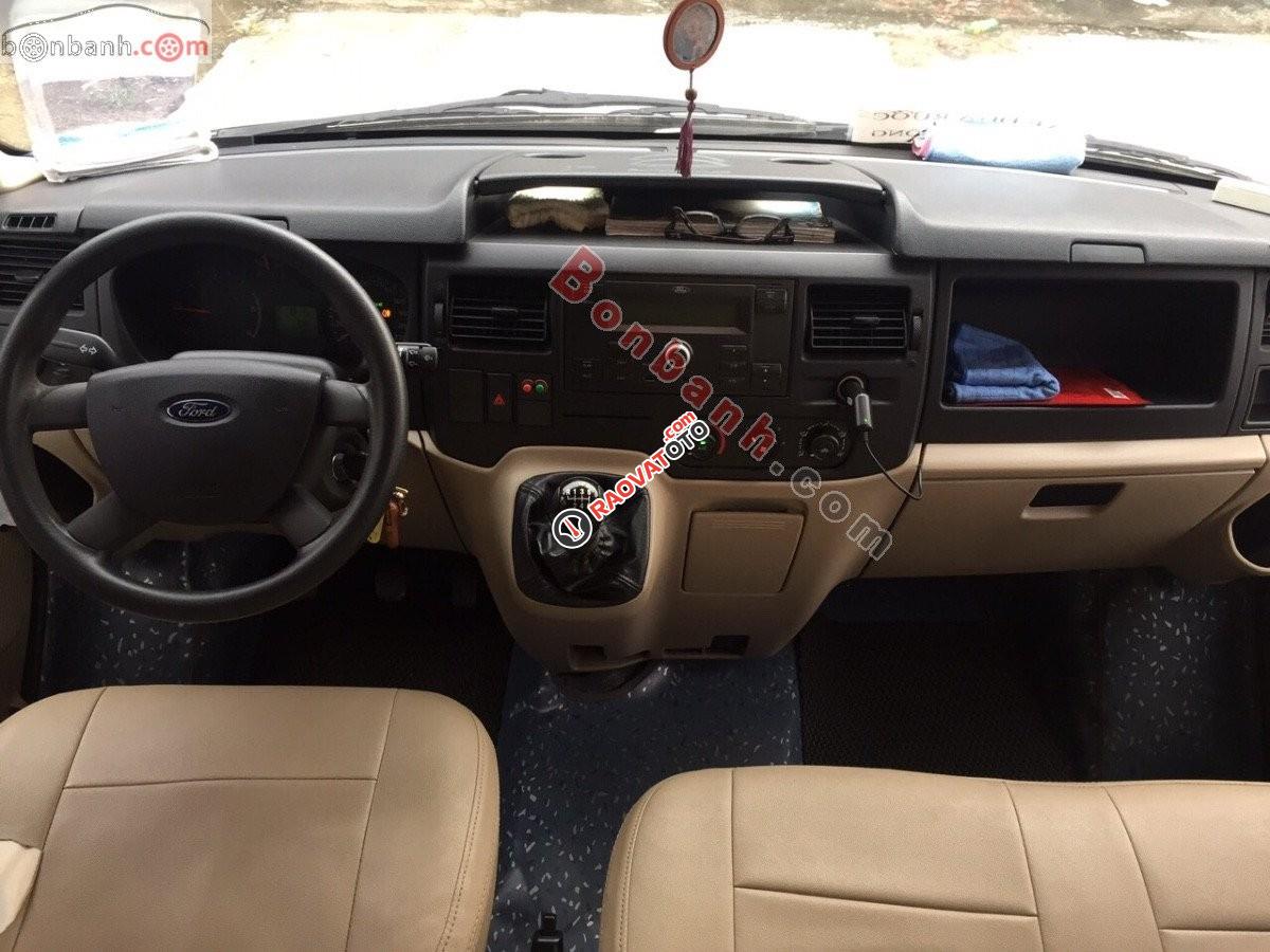 Cần bán Ford Transit SVP sản xuất 2017, màu bạc chính chủ giá cạnh tranh-4