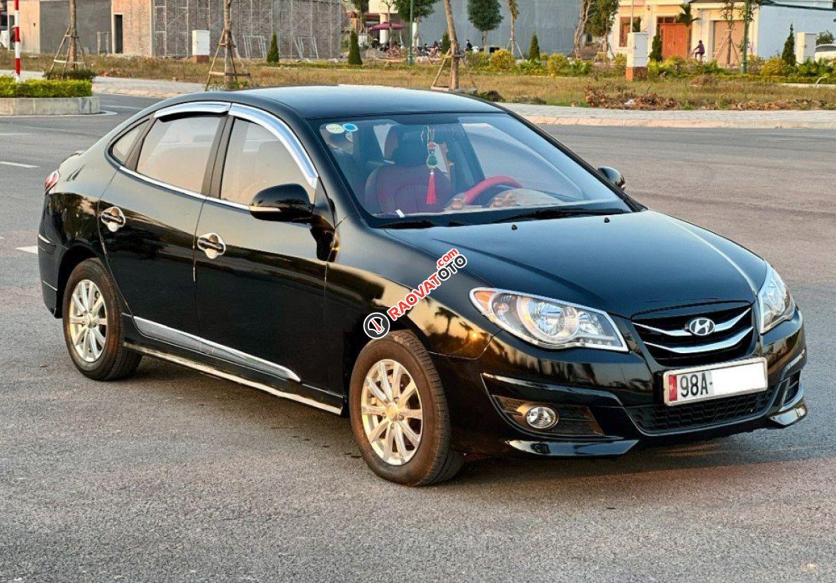 Bán Hyundai Avante 1.6 MT đời 2014, màu đen như mới-2