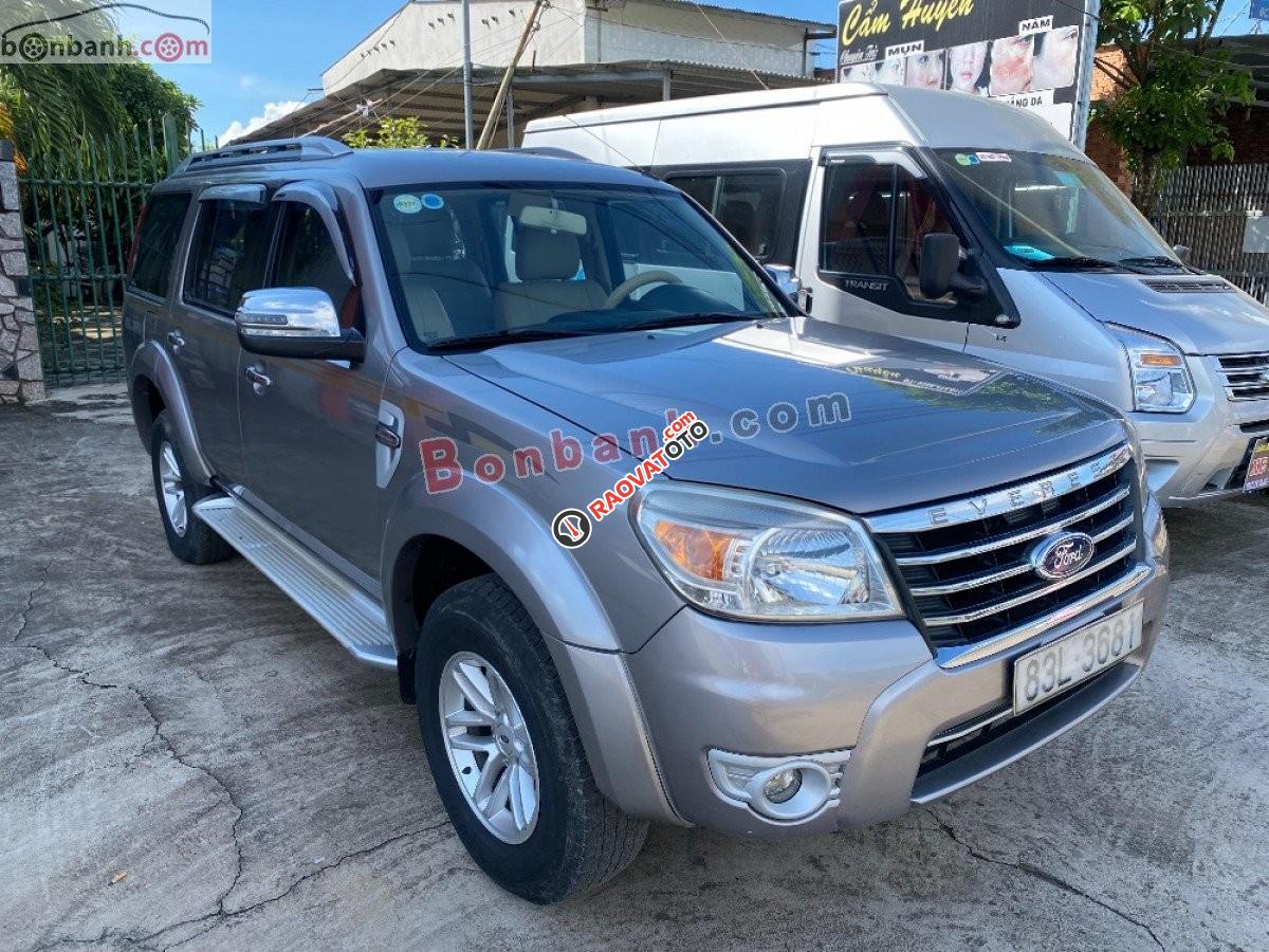 Bán ô tô Ford Everest MT sản xuất năm 2010, màu xám còn mới-9