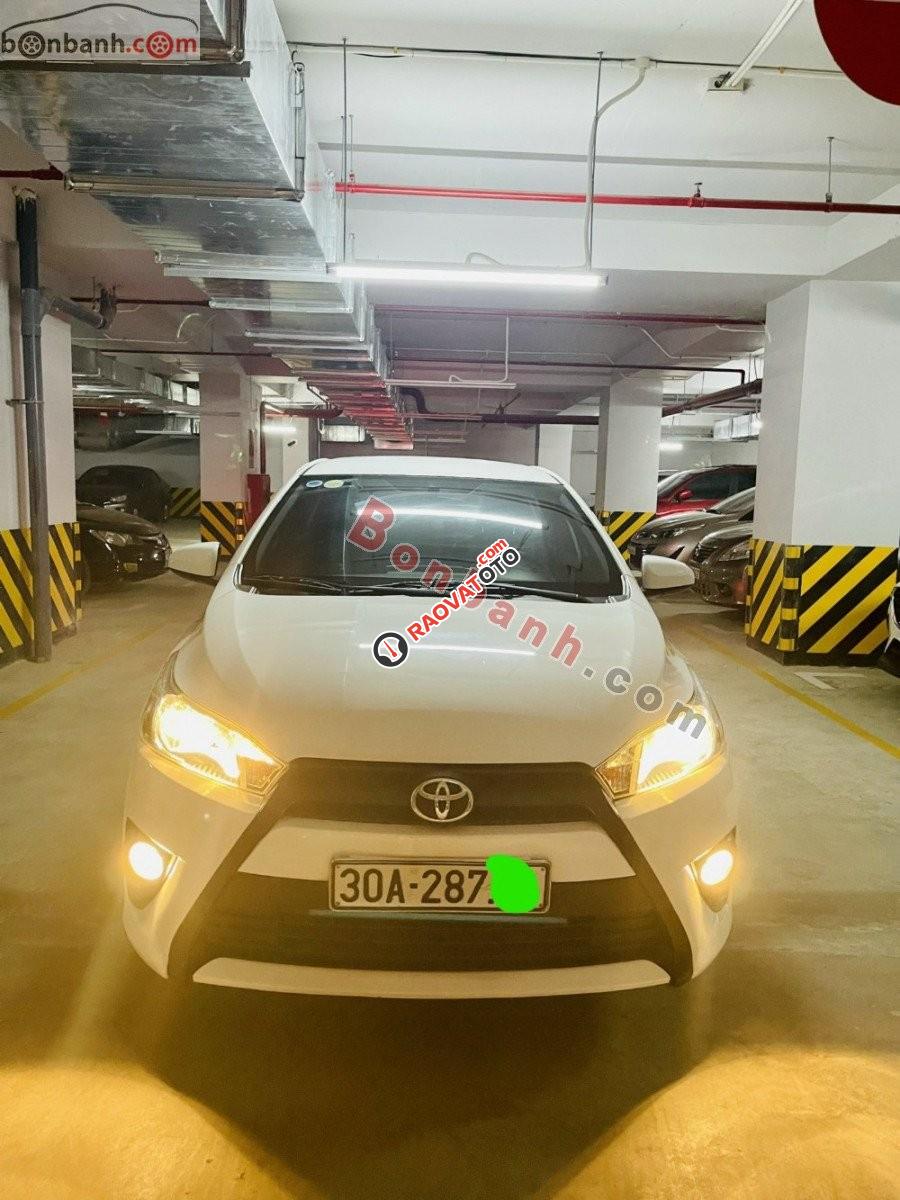 Cần bán Toyota Yaris 1.3E 2014, màu trắng, xe nhập-0