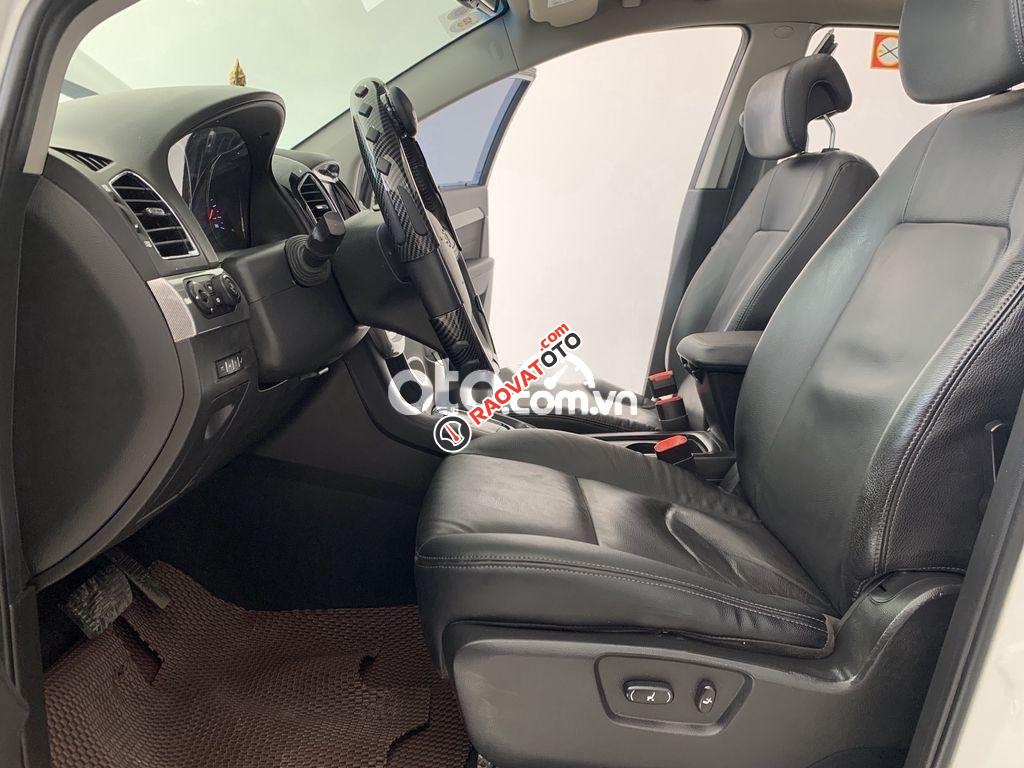 Cần bán xe Chevrolet Captiva LTZ sản xuất năm 2017, màu trắng như mới-3