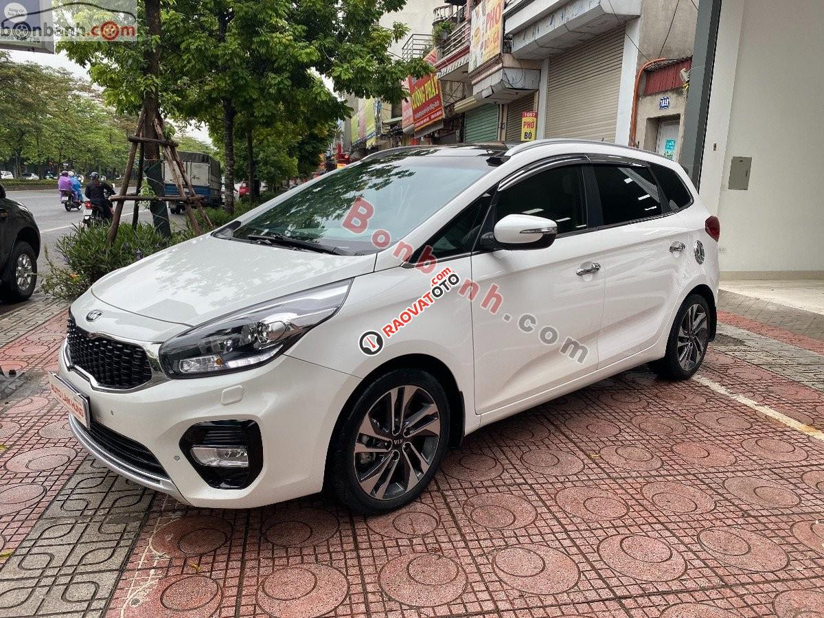 Bán Kia Rondo GATH sản xuất năm 2018, màu trắng ít sử dụng, giá chỉ 615 triệu-8