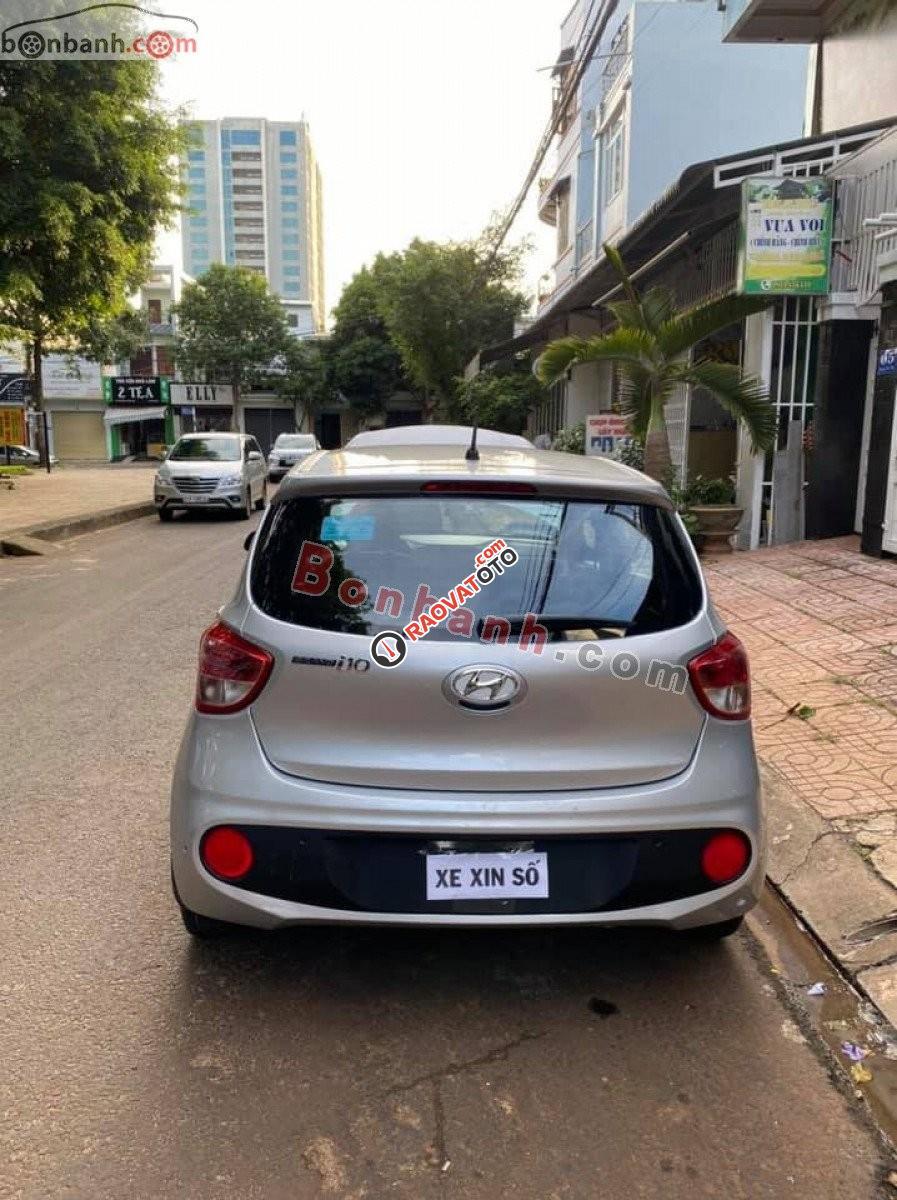 Bán xe Hyundai Grand i10 1.0 MT đời 2017, màu bạc, 250tr-1