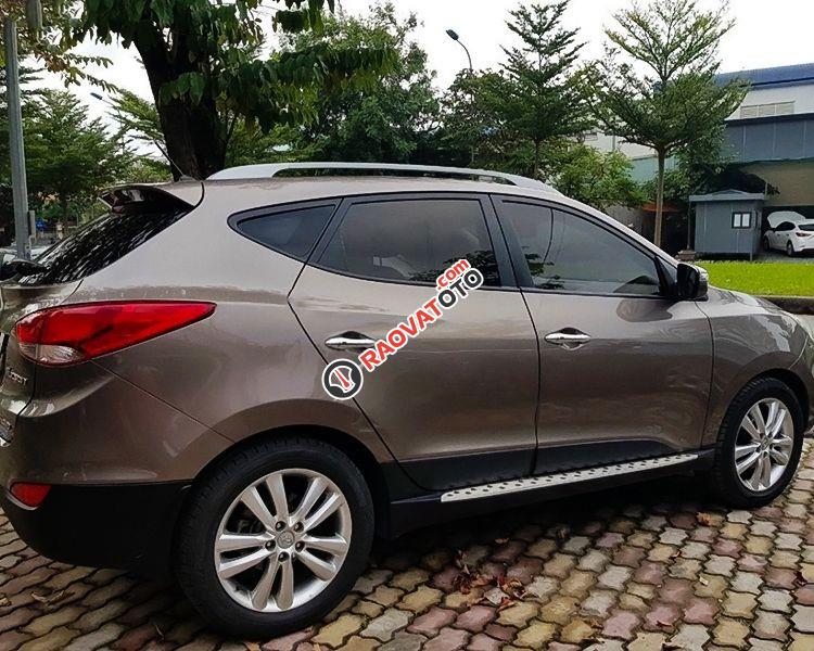 Bán Hyundai Tucson 2.0 AT 4WD 2011, màu nâu, xe nhập như mới-6