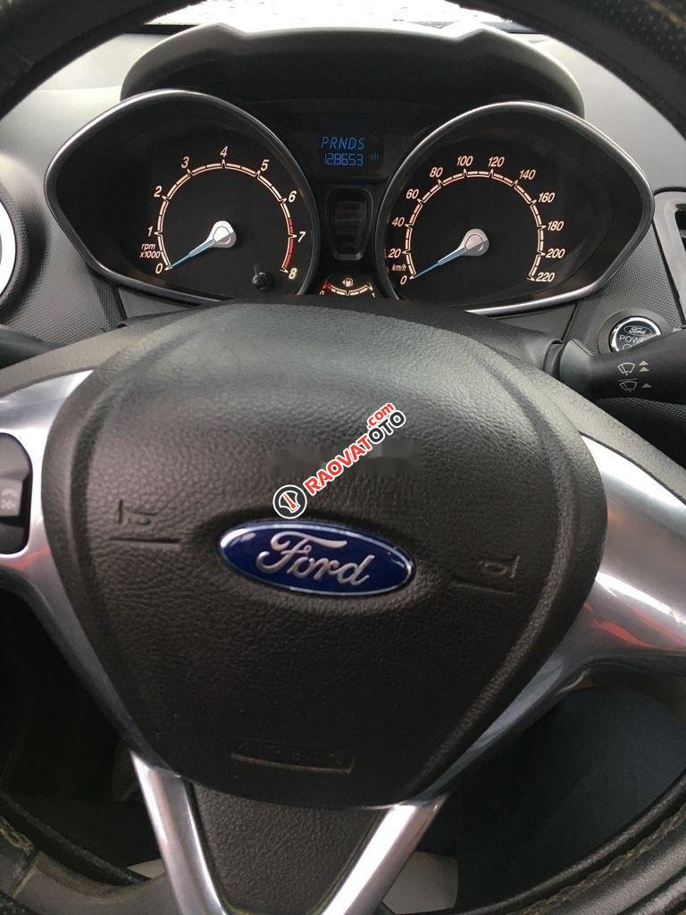 Bán Ford Fiesta 1.5AT năm sản xuất 2014, màu bạc còn mới, giá chỉ 323 triệu-3